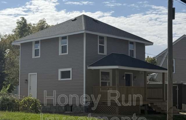 705 West Murphy Street - 1 Gallery 1