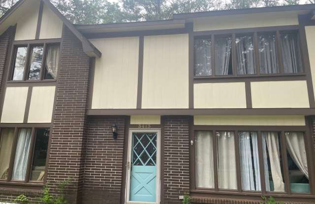 4 Bedroom 3 Bathroom Home With Swimming Pool Available! photos photos
