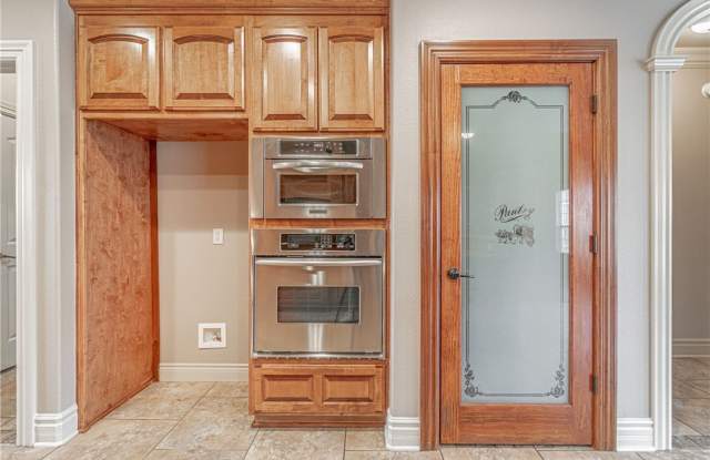 3704 W Legacy Lane Gallery 4