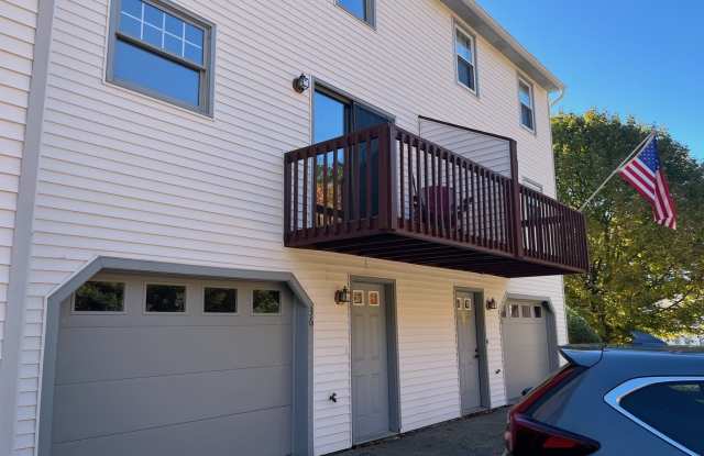 36 Lochmere Ln Gallery 1