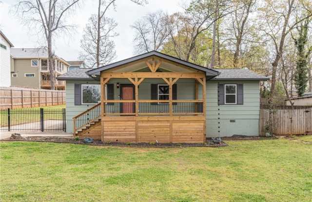 1660 White Oak Way photos photos