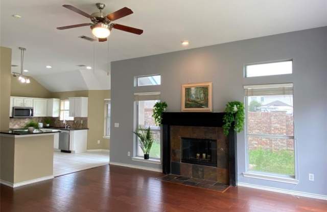 4700 Glen Echo Drive Gallery 4