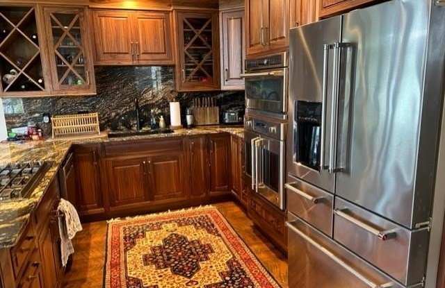 14 Edgemont Landing Gallery 3