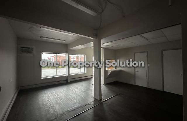 5284 Broadway Gallery 3