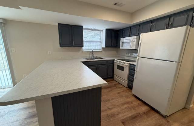 Comfortable Southside Duplex photos photos