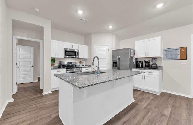 5528 Steamboat Avenue Gallery 3
