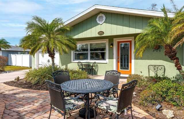 6904 9TH AVENUE NW photos photos