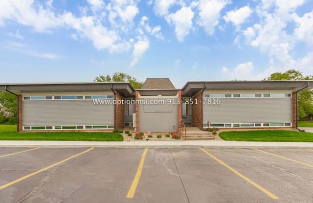 5211 East 112 Terrace - 5211 East 112th Terrace, Kansas City, MO 64137