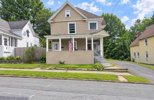 26 Steele Avenue Gallery 3