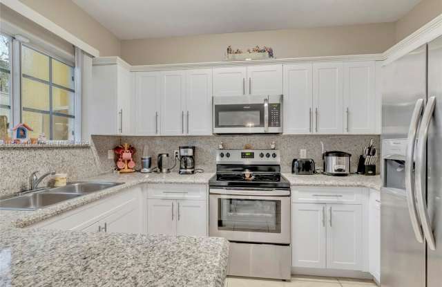2728 NE 3rd Ct - 2728 Northeast 3rd Court, Homestead, FL 33033