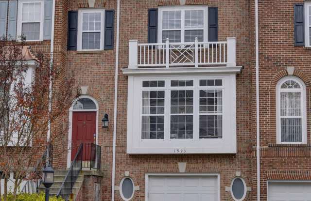 1993 LOGAN MANOR DRIVE - 1993 Logan Manor Drive, Reston, VA 20190
