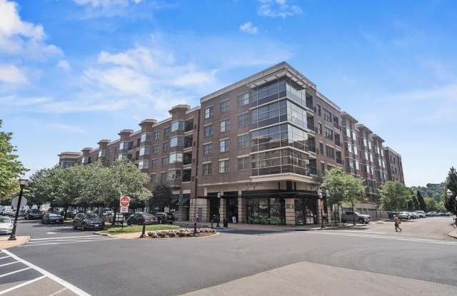 22 AVENUE AT PORT IMPERIAL photos photos