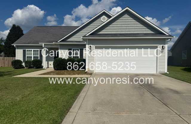 Spacious 3-Bedroom Home for Rent in Raeford photos photos