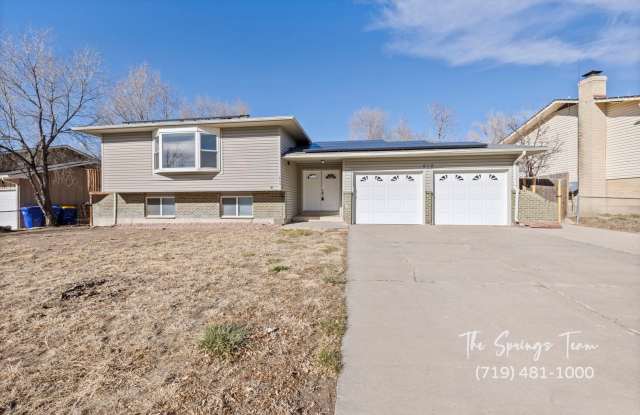 CHARMING 5BD/3BA NEAR FT CARSON - Deposit Waiver Available photos photos