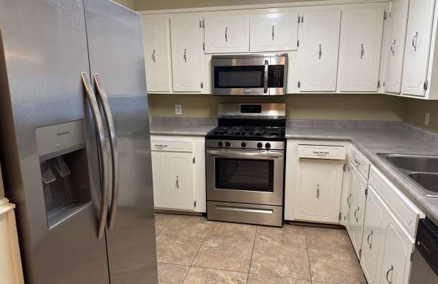 3 bedroom in North Monroe Gallery 4