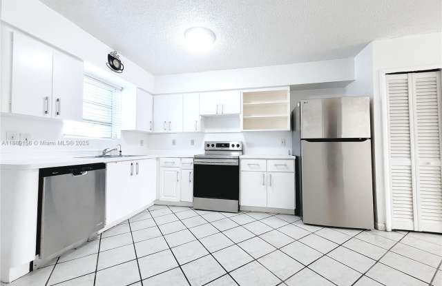 14002 NE 6 AVE photos photos