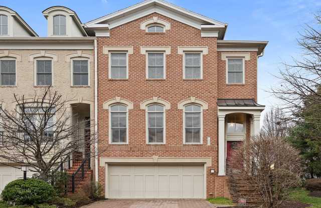 7000 Eastern Red Cedar Lane photos photos