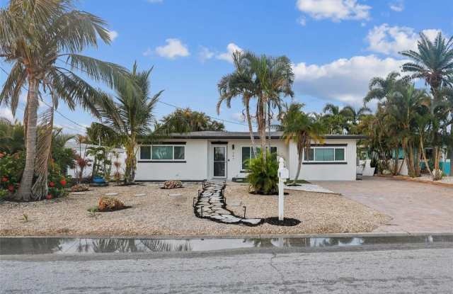 747 PRUITT DRIVE photos photos