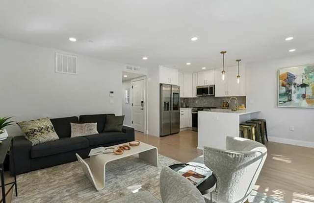 185 Maverick St Apt 2 Gallery 3