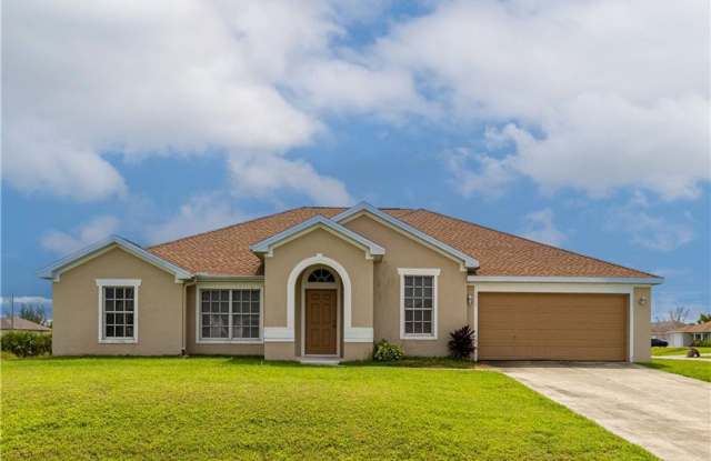 Move In Ready - Pristine condition - $500 off 1st Month's Rent, 1 year Lease photos photos