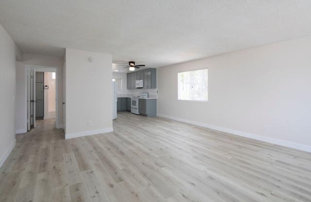 Gorgeous 1 Bedroom with AC and Parking in Poway! photos photos