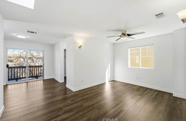 15150 Rayen Street photos photos