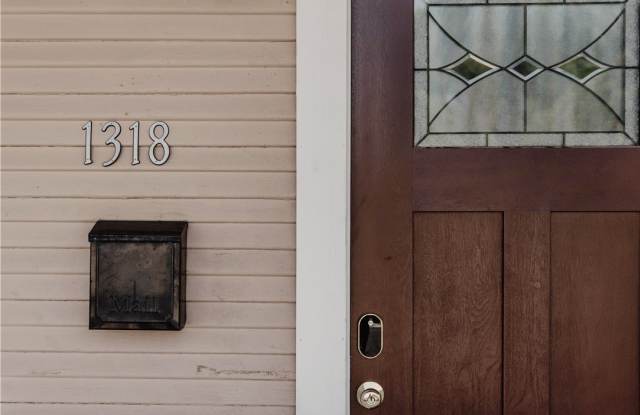 1318 N Mesquite Street photos photos