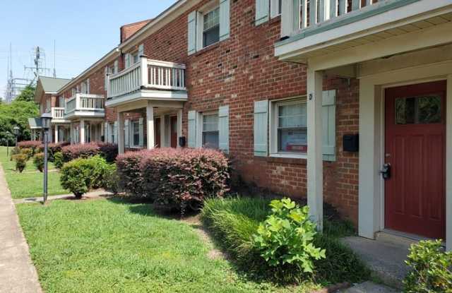 1207 Green Oaks Lane Gallery 2
