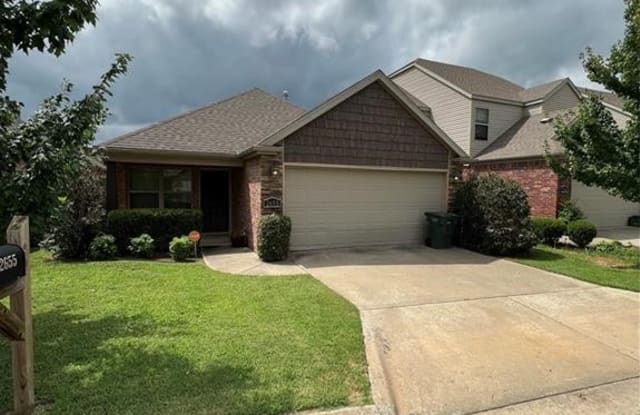 2655  N Miranda  AVE - 2655 North Miranda Street, Fayetteville, AR 72703