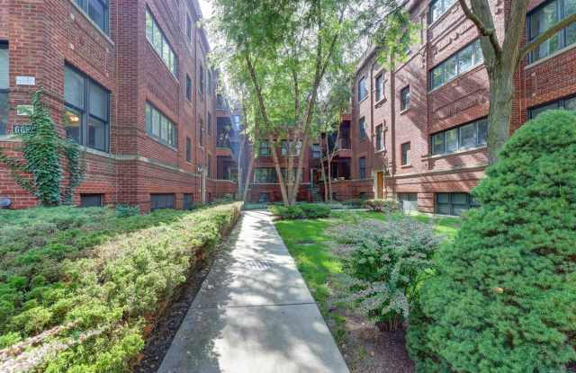 6620 N Ashland Avenue photos photos