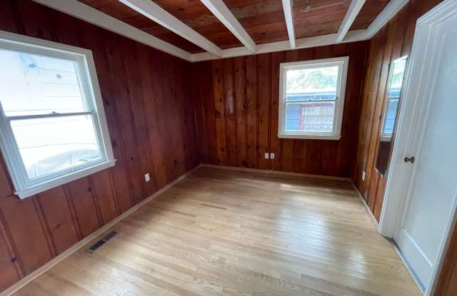 2 Bed 1 Ba PG House walking distance to beach - 1207 Lawton Avenue, Pacific Grove, CA 93950