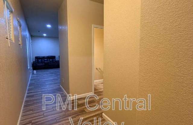 584 Granada Court Gallery 3