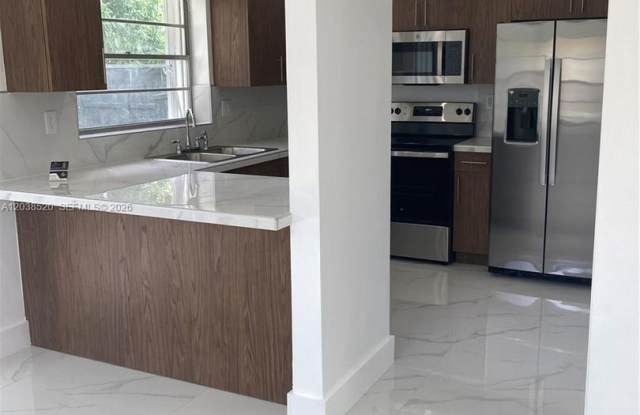 18765 SW 100th Avenue 18765, Cutler Bay, FL 33157 - 6905 Gallery 4