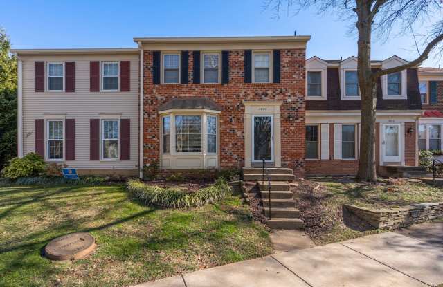 2923 Village Spring Lane - 2923 Village Spring Lane, Oakton, VA 22181