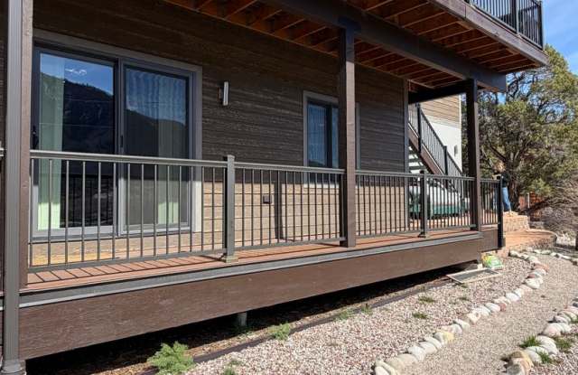 1 Bedroom 1 Bath West Glenwood Apartment for Rent photos photos