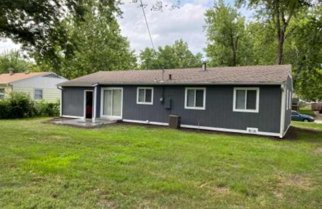 5701 SW Avalon Lane Gallery 3