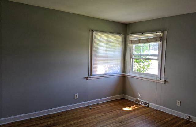 3840 Rosehaven Drive Gallery 4