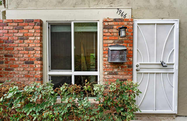Large spacious 2 Bedroom in UTC Gallery 3