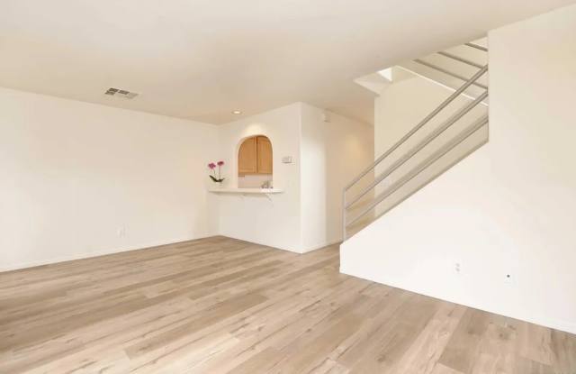 4083 Sequoia Street Gallery 3
