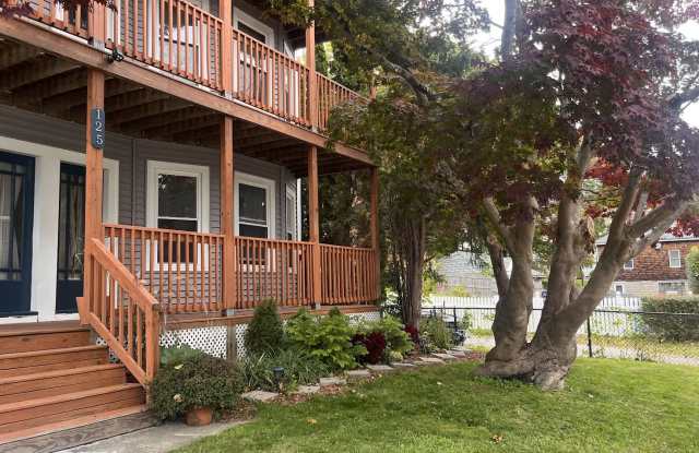 125 Main Street - 125 Main Street, Providence County, RI 02838