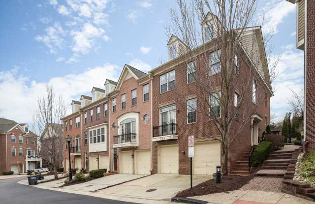 523 Triadelphia Way Gallery 3