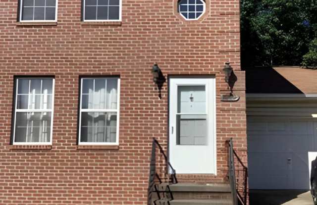 2 bedroom, 2.5 bath Townhouse Available 06/04/2025 - 1000 Elkins Drive, Monongalia County, WV 26505