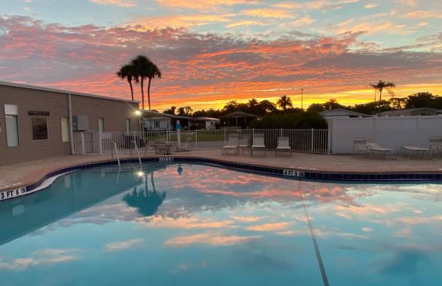 Over 55 Community 2 BEDROOM 2 BATHROOM W/ LANAI Gallery 4