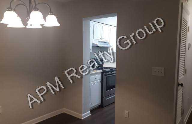 Two bedroom townhouse in Lexington - COMING SOON photos photos