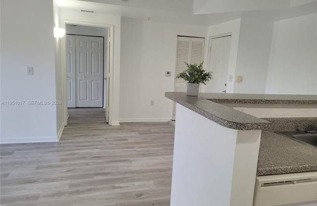 7910 N Nob Hill Rd photos photos 7910 N Nob Hill Rd photos photos