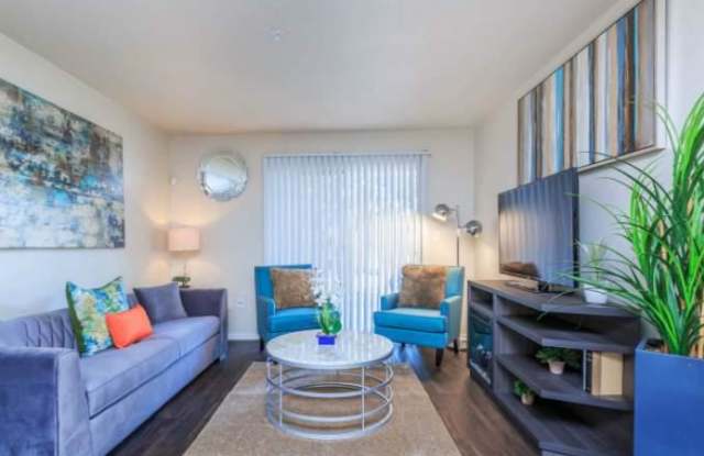 4565 E Riverside Dr Gallery 2