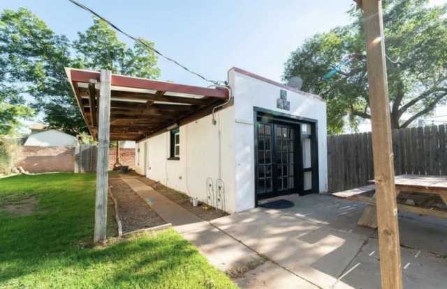 3017 28th Street - Back House (New) photos photos
