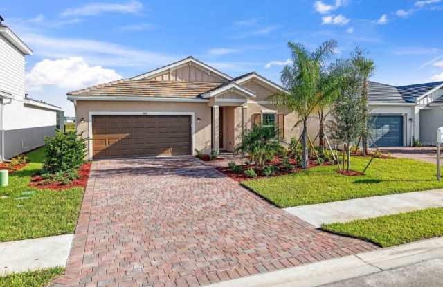16845 RED LANTANA Trace Gallery 2
