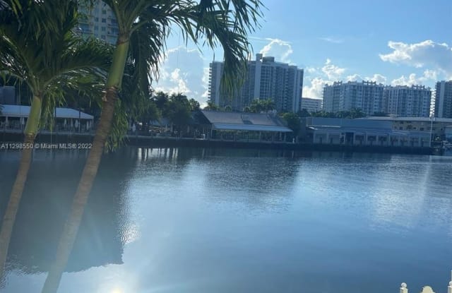 2900 NE 30th St - 2900 Northeast 30th Street, Fort Lauderdale, FL 33306