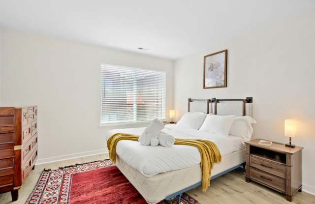 Work & Stay in Downtown Boulder | 2BR + Office Gallery 4